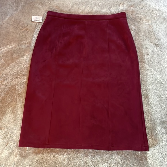 NWT Retrology Burgundy Midi Skirt Size Small - Picture 5 of 5